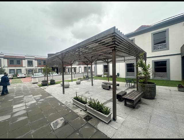225M² OFFICE TO LET IN CENTURY CITY